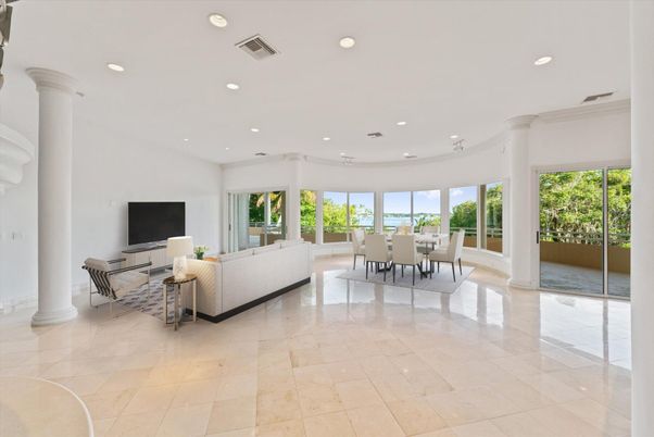 Dining room, Interior, Living room, Recessed Lighting