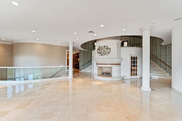 Fireplace, Interior, Recessed Lighting