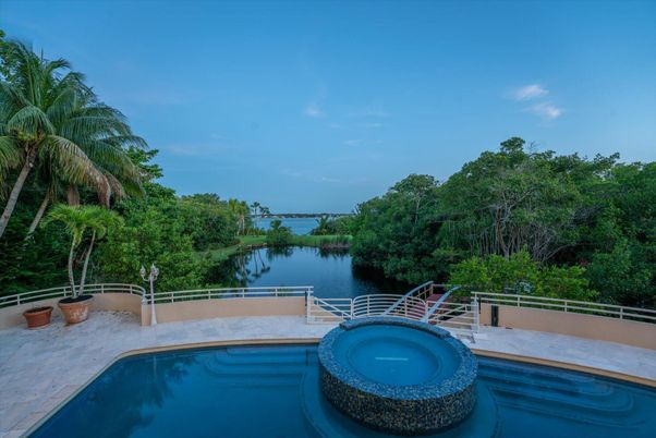 Exterior, Pool, Water