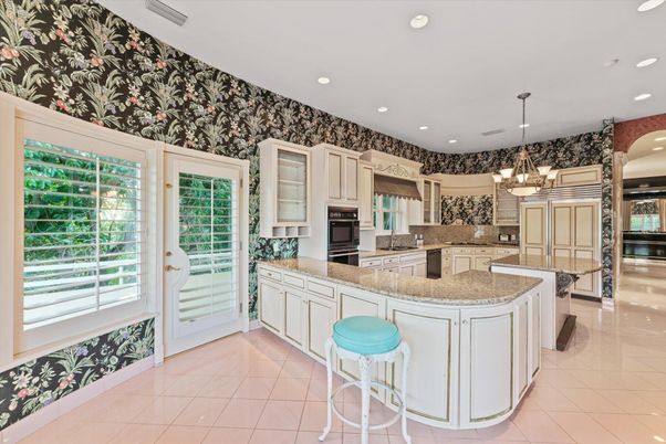 Chandelier, Interior, Kitchen, Recessed Lighting, Stainless Steel Appliances