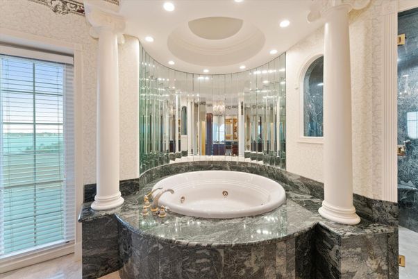 Bathroom, Interior, Recessed Lighting