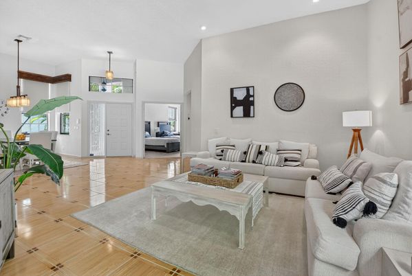 Interior, Living room, Pendant Lights, Recessed Lighting, Wood Texture Flooring