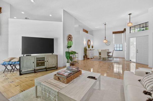 Dining room, Interior, Living room, Pendant Lights, Recessed Lighting, Wood Texture Flooring