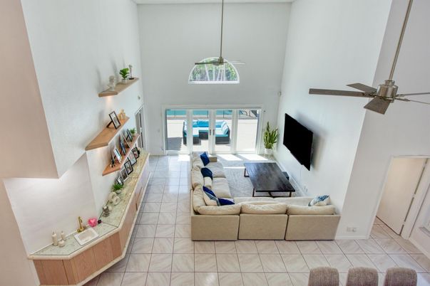 Interior, Living room, Pendant Lights