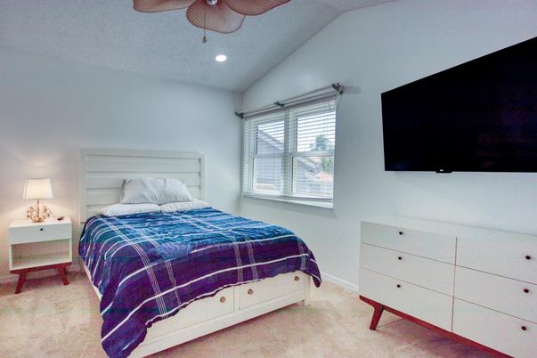Bedroom, Interior, Recessed Lighting