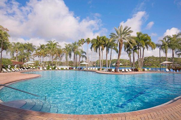 Exterior, Pool, Water