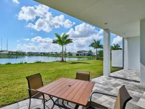 Backyard, Exterior, Water