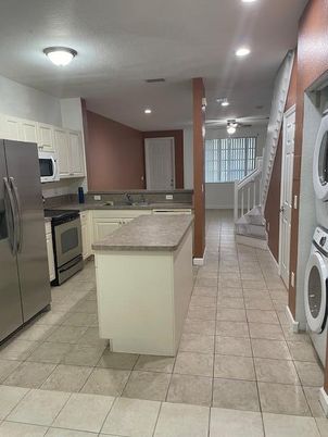 Interior, Kitchen, Recessed Lighting, Washer