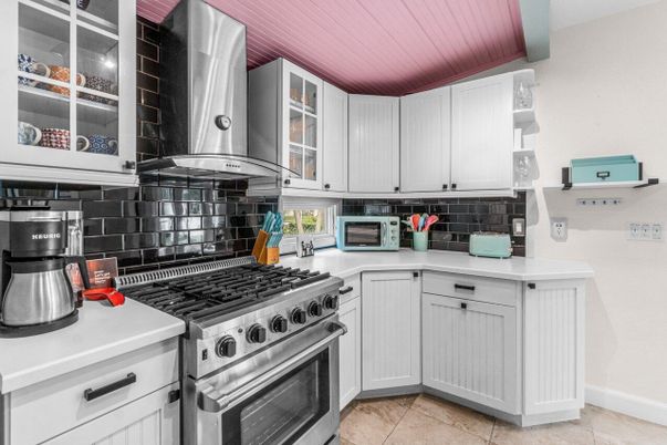 Interior, Kitchen, Stainless Steel Appliances