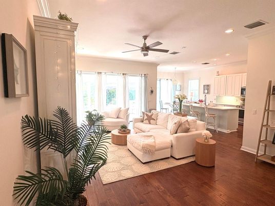 Interior, Kitchen, Living room, Pendant Lights, Recessed Lighting, Wood Texture Flooring
