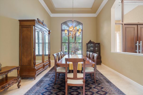 Chandelier, Dining room, Interior