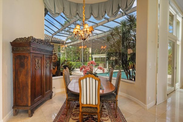 Chandelier, Dining room, Glass Ceilings, Interior, Sun Room