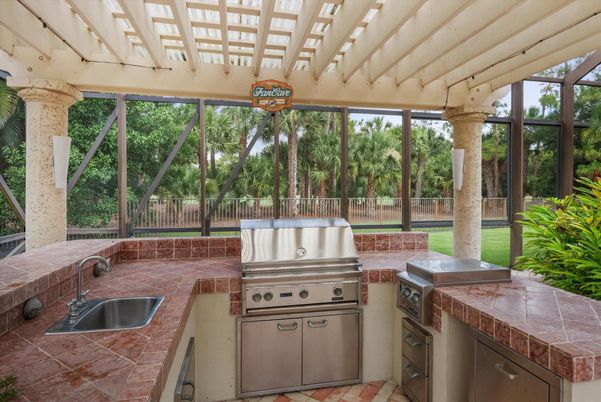 Exterior, Sun Room