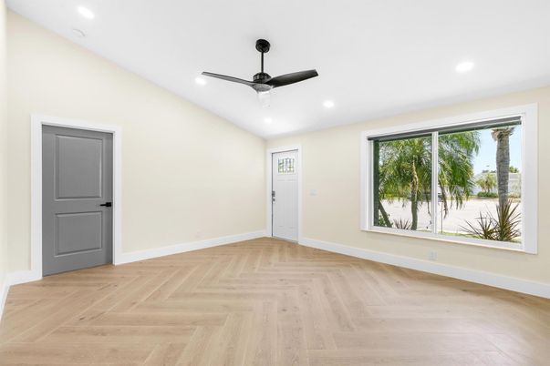 Empty room, Interior, Recessed Lighting, Wood Texture Flooring