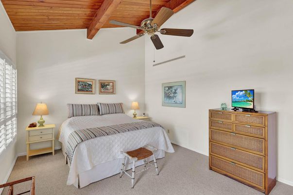 Bedroom, Interior, Wooden Beams, Wooden Ceilings