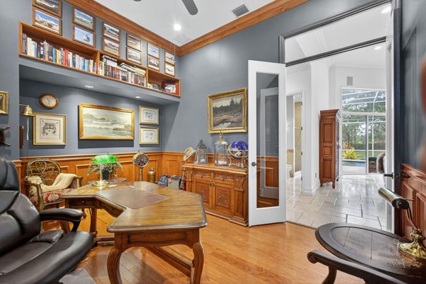Home Office, Interior, Recessed Lighting, Wood Texture Flooring