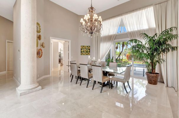 Chandelier, Dining room, Interior