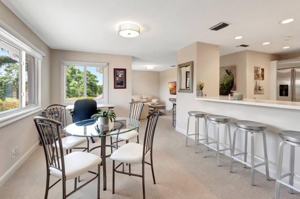 Dining room, Interior, Recessed Lighting