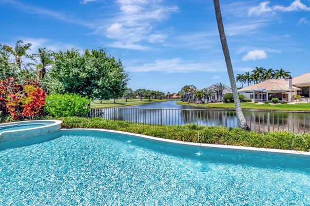 Exterior, Pool, Water