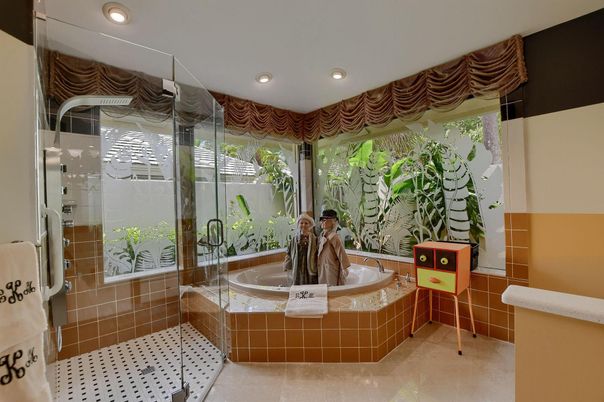 Bathroom, Interior, Recessed Lighting
