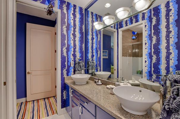 Bathroom, Dual Sink Vanities, Interior, Recessed Lighting