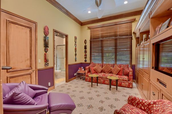 Bathroom, Interior, Living room, Recessed Lighting