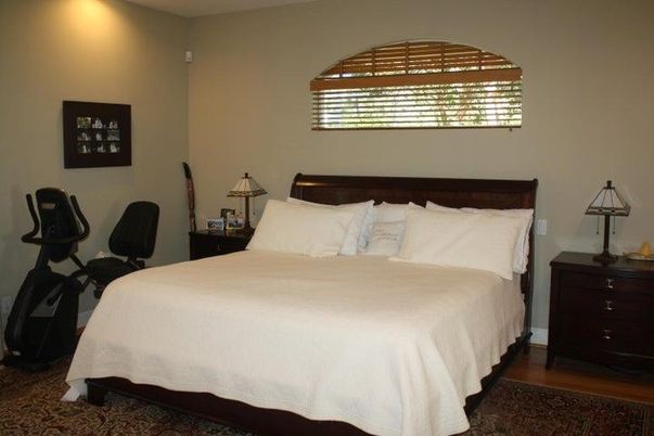 Bedroom, Fitness Equipment, Interior, Wood Texture Flooring