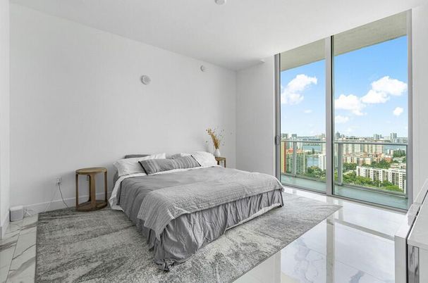 Bedroom, Interior, Marble, Water