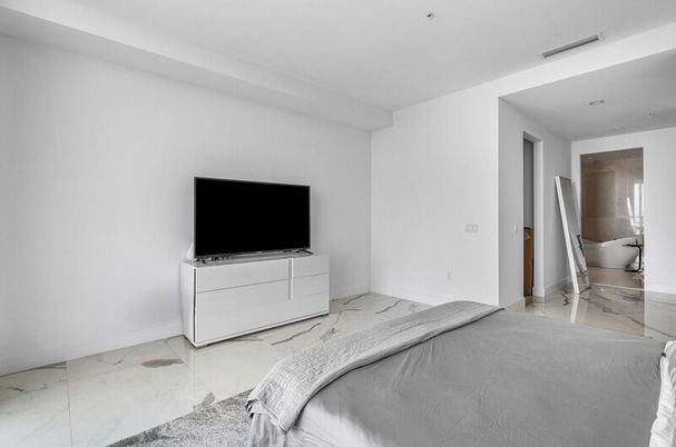 Bedroom, Interior, Marble, Recessed Lighting