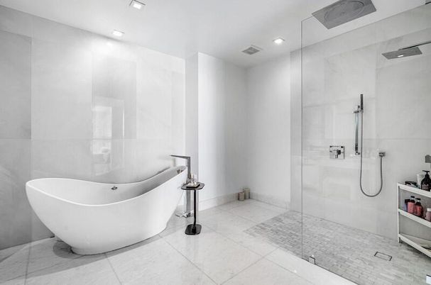 Bathroom, Free Standing Baths, Glass Shower, Interior, Recessed Lighting