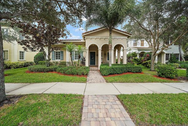 Backyard, Exterior, Facade, Mediterranean