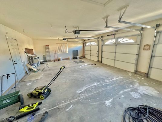 Fitness Equipment, Garage, Interior