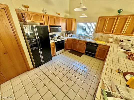 Interior, Kitchen, Pendant Lights