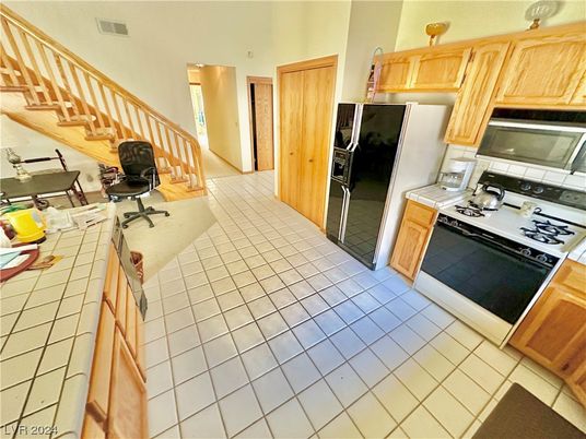 Interior, Kitchen, Tile Countertops