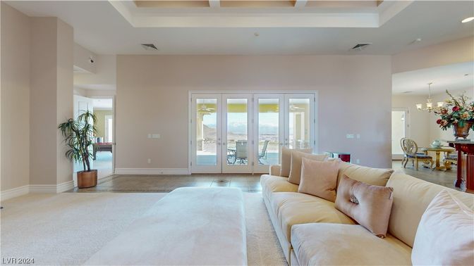 Chandelier, Dining room, Interior, Living room, Recessed Lighting, Wood Texture Flooring