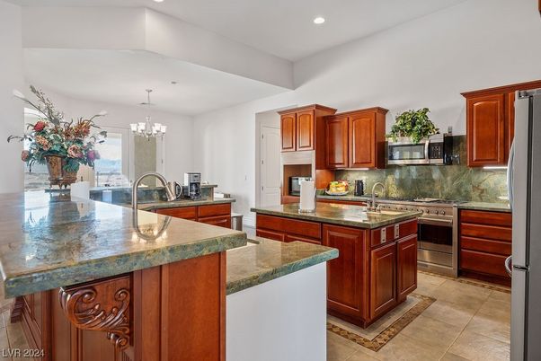 Chandelier, Interior, Kitchen, Recessed Lighting, Stainless Steel Appliances