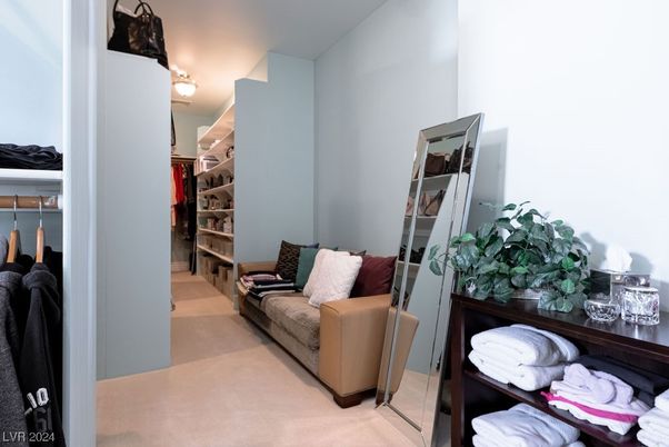 Interior, Walk-in Closets