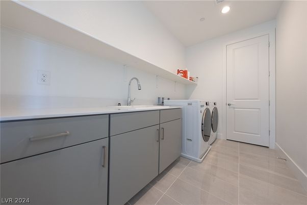Interior, Recessed Lighting, Washer