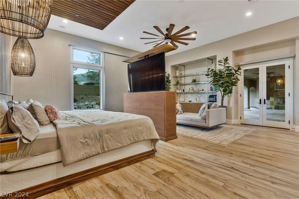 Bedroom, Interior, Pendant Lights, Recessed Lighting, Wood Texture Flooring