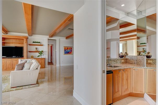 Interior, Kitchen, Living room, Recessed Lighting, Wooden Beams