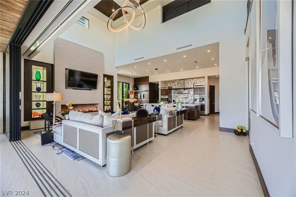 Fireplace, Interior, Living room, Pendant Lights, Recessed Lighting