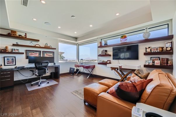 Home Office, Interior, Recessed Lighting, Wood Texture Flooring