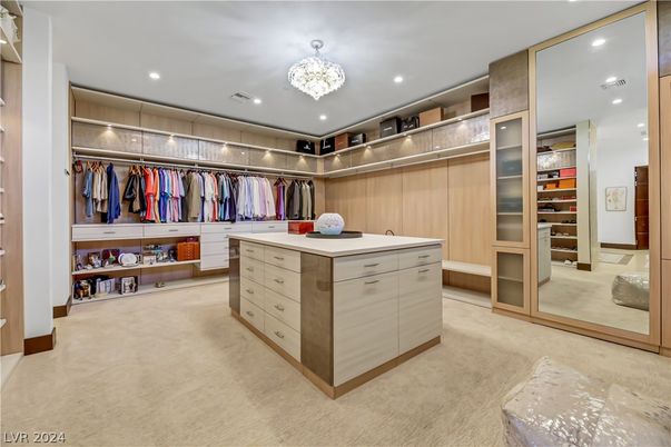 Chandelier, Interior, Recessed Lighting, Walk-in Closets