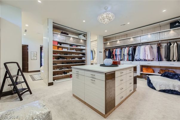 Chandelier, Interior, Recessed Lighting, Walk-in Closets