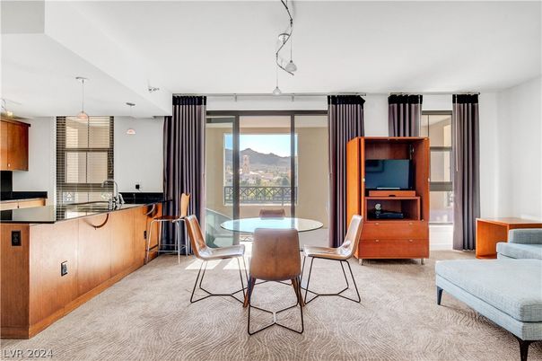 Dining room, Interior, Pendant Lights
