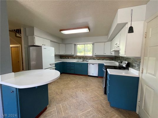 Interior, Kitchen