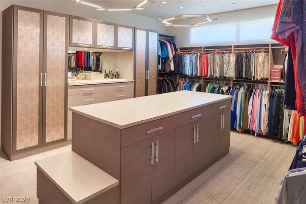 Interior, Recessed Lighting, Walk-in Closets