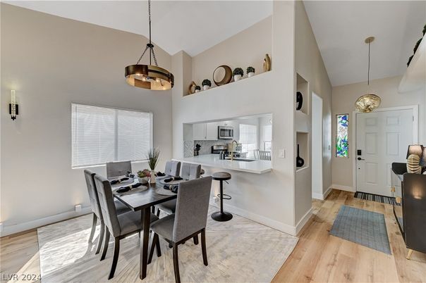 Dining room, Interior, Kitchen, Pendant Lights, Wood Texture Flooring