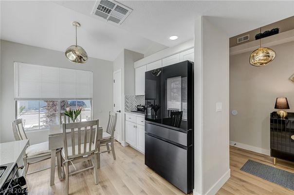 Dining room, Interior, Kitchen, Pendant Lights, Recessed Lighting, Wood Texture Flooring