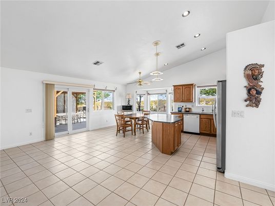Dining room, Interior, Kitchen, Pendant Lights, Recessed Lighting